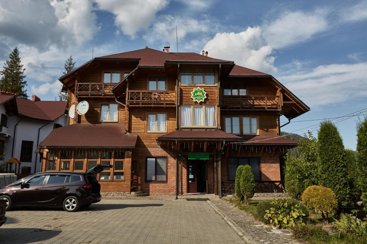 Smerekova Hata Hotel Slavske Exterior photo